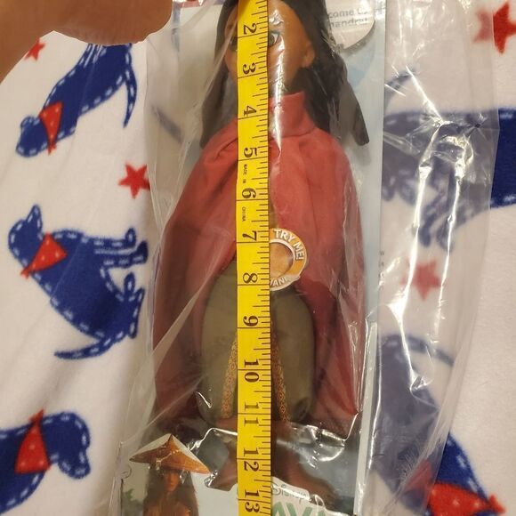 Raya 14-Inch Interactive Plush with Removable Cape **NWT** - Picture 4 of 5